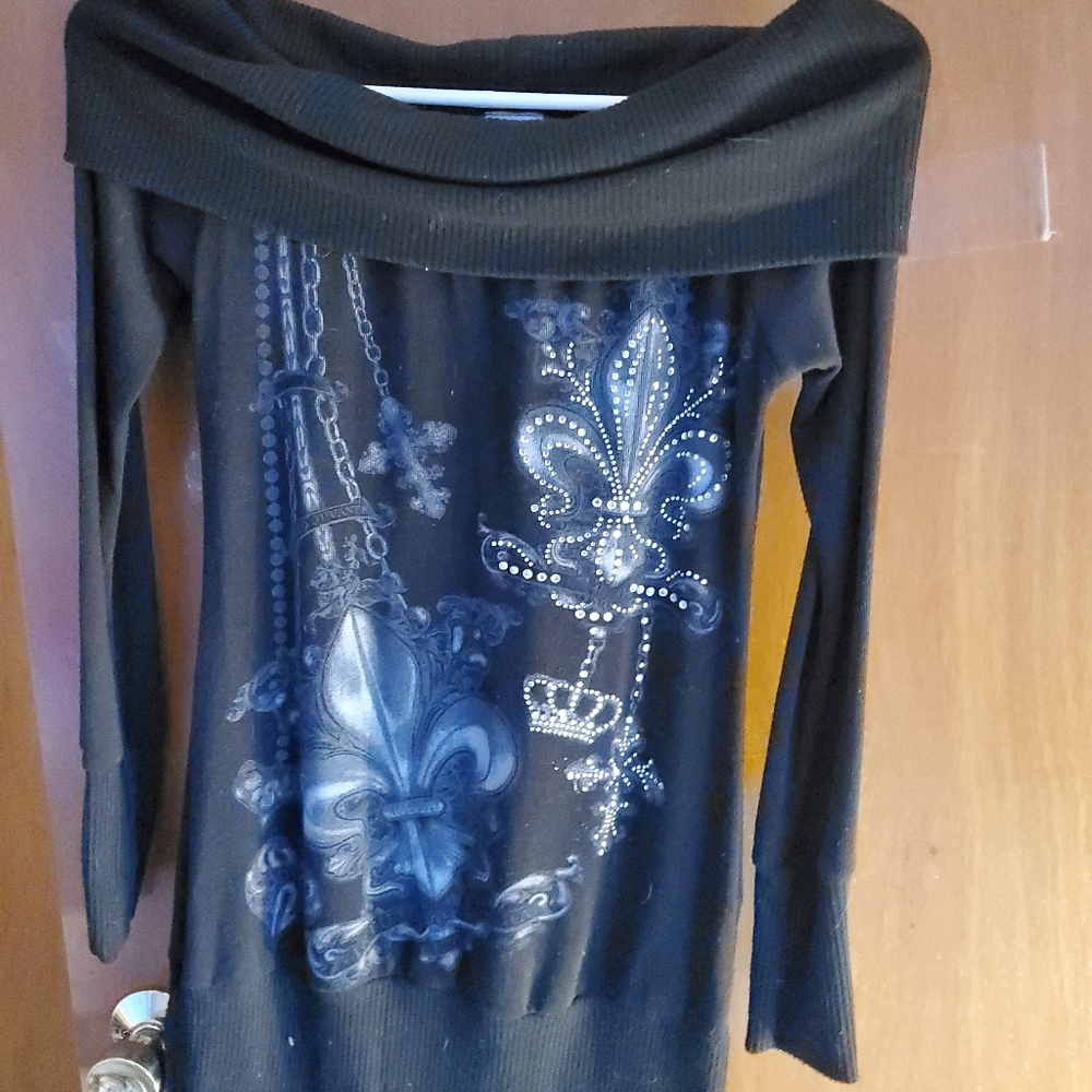 Sweater top bundle - Picture 2 of 3